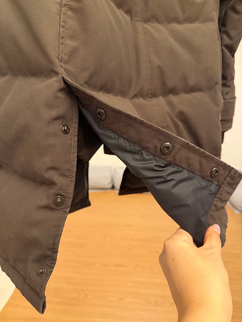   ダウンジャケット フード付き