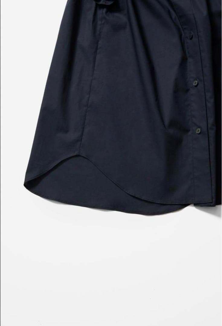 【美品】cccmalie シーマリー キャップスリーブ 半袖 ブラウス Navy