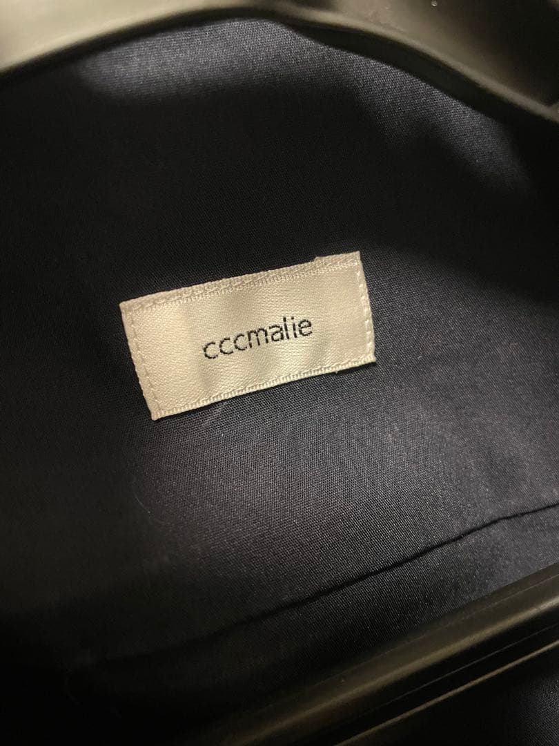【美品】cccmalie シーマリー キャップスリーブ 半袖 ブラウス Navy