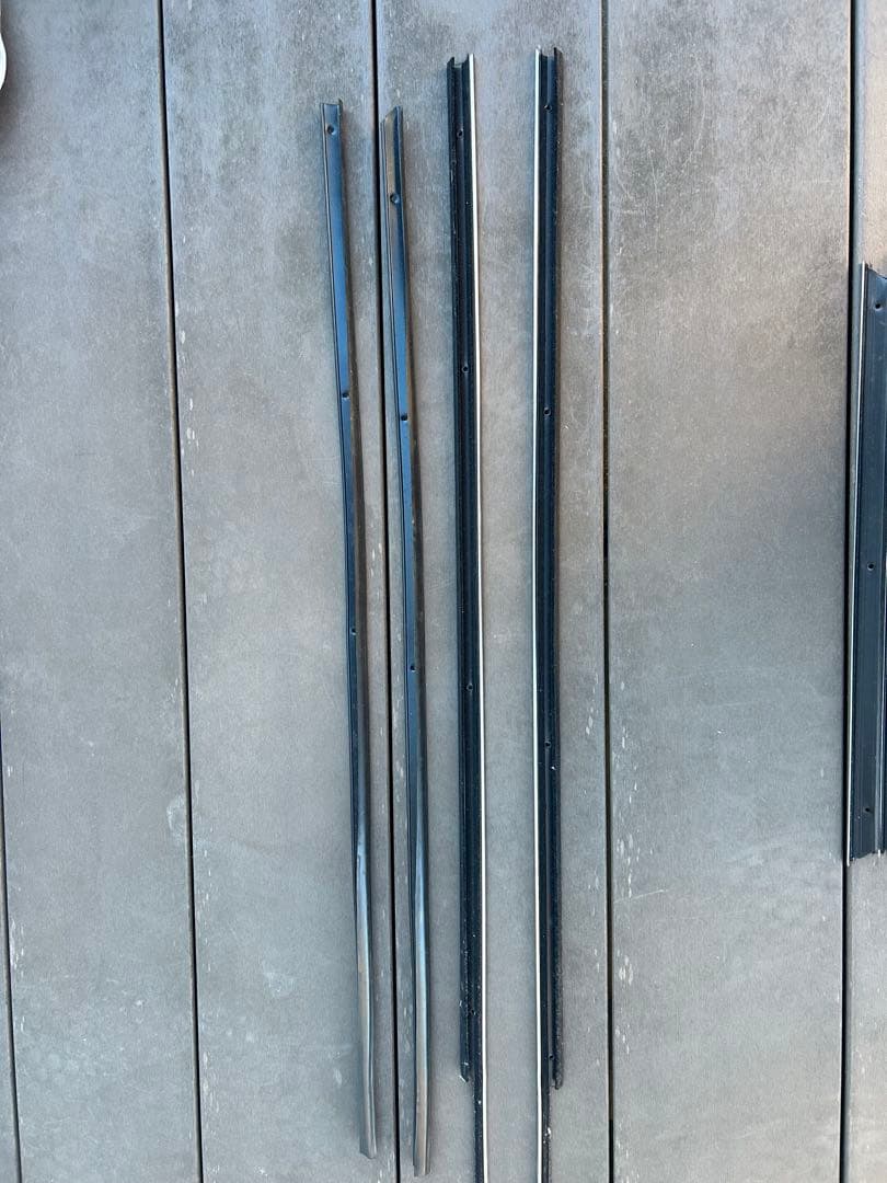 インパラ　ローライダー　ウェザーストリップ　ドア　内装　外装　ゴム