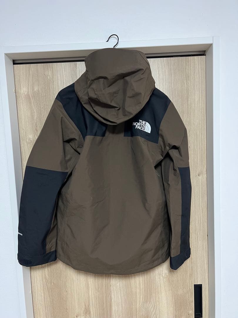ノースフェイス　マウンテンジャケット　ブラウン×ブラック　マウンテンパーカー