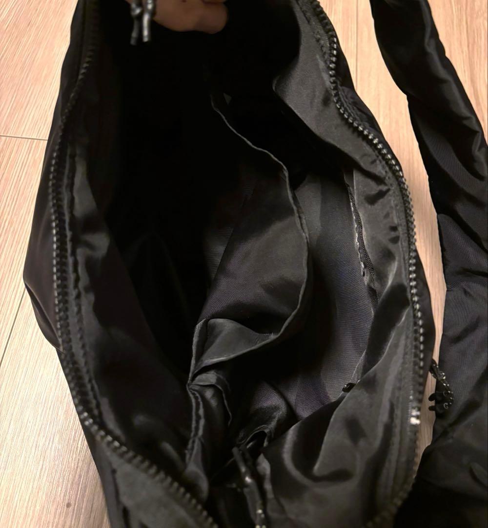 meltum メッセンジャーバッグ