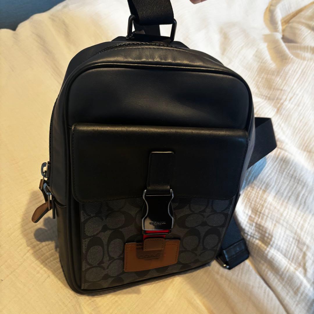 おおもり　Coach ボディバッグ ブラック/グレー