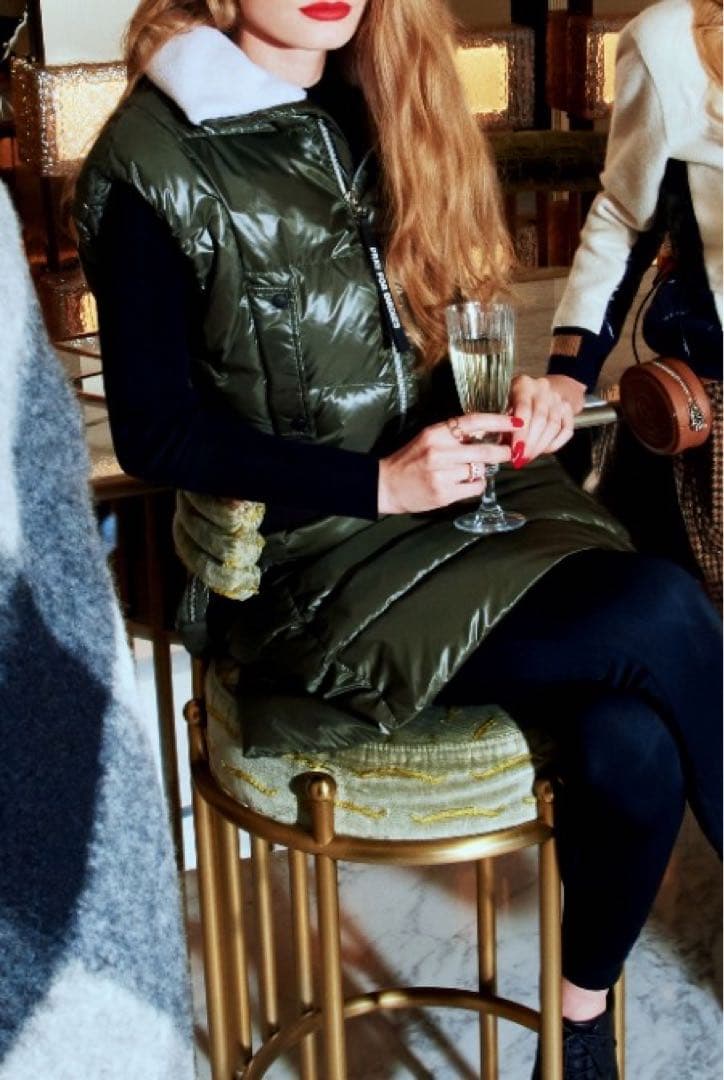 G/FORE韓国ジーフォアレディースショートダウンベストsizeMカーキー