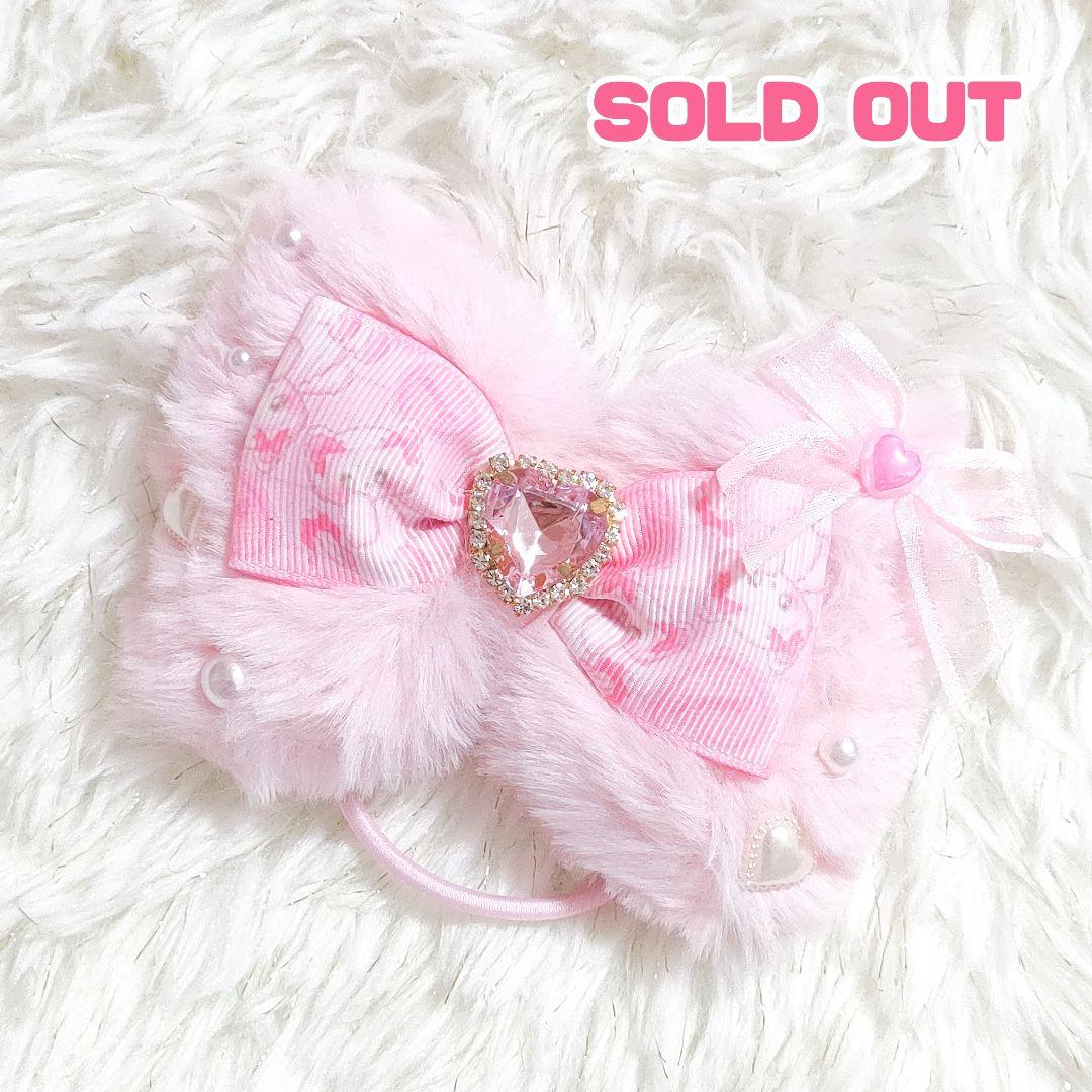 ハンドメイド★キッズリボン★ピンク★ふわふわファーにビジュー付き★お出かけに