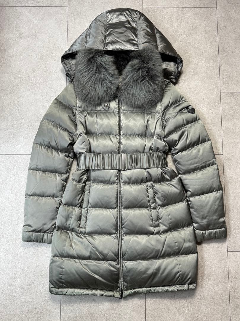 極美品✨ PRADA プラダ ダウンコート フォックスファー 38 レディース