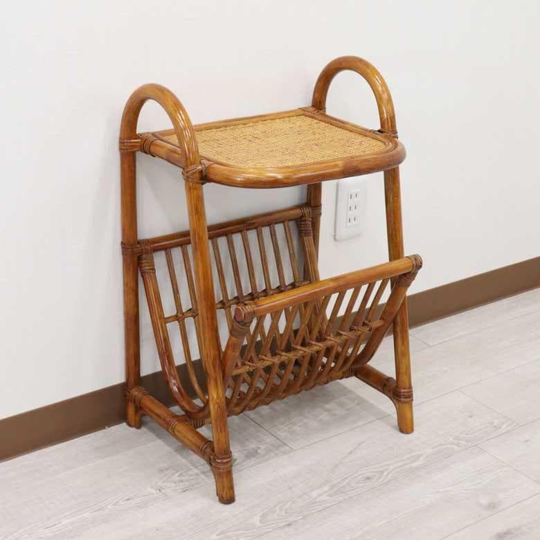 軽量ラタン テーブル付きマガジンラック 壁付 手作り サイドテーブル 軽い