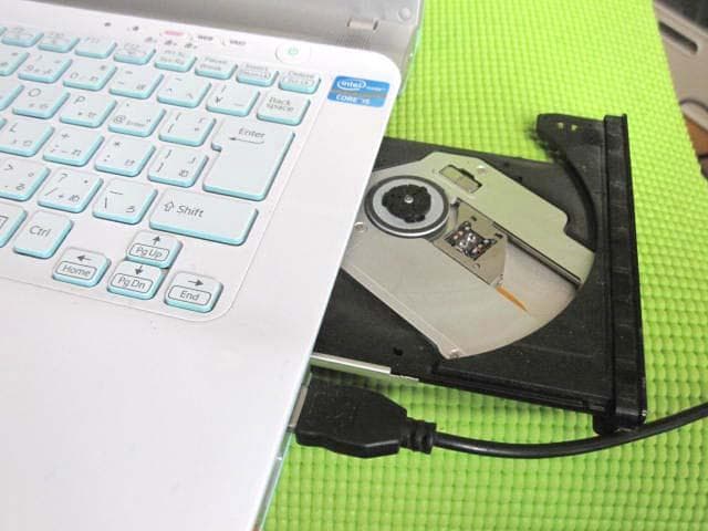 ♪おしゃれなホワイト　SONY VAIO ノートパソコン状態 綺麗です♪