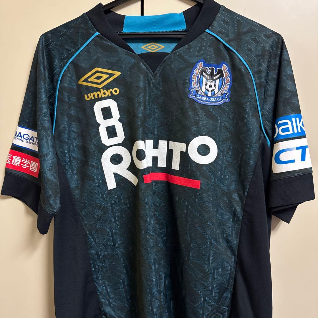 ガンバ大阪　トレーニング　シャツ