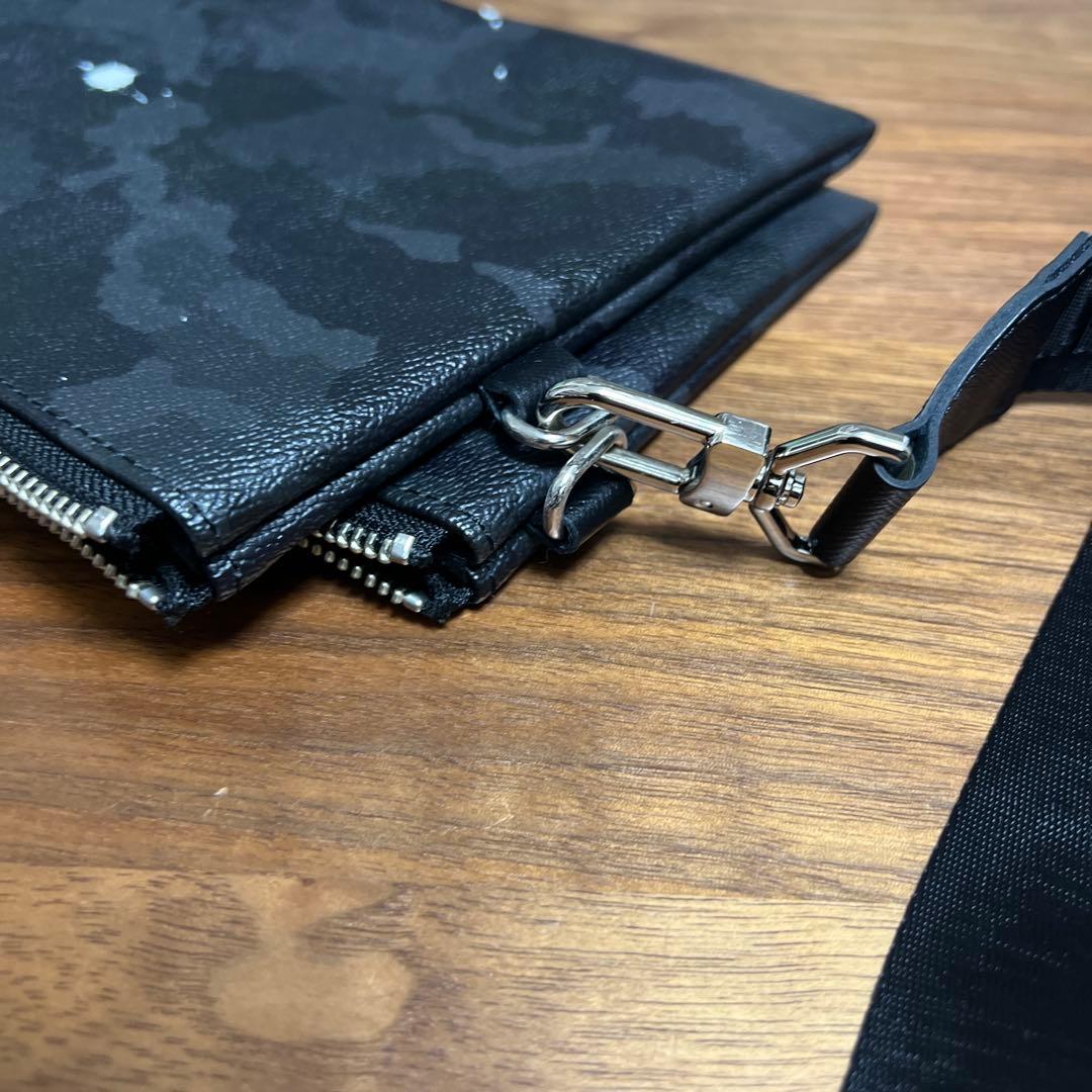 ブラックメッセンジャーバッグ