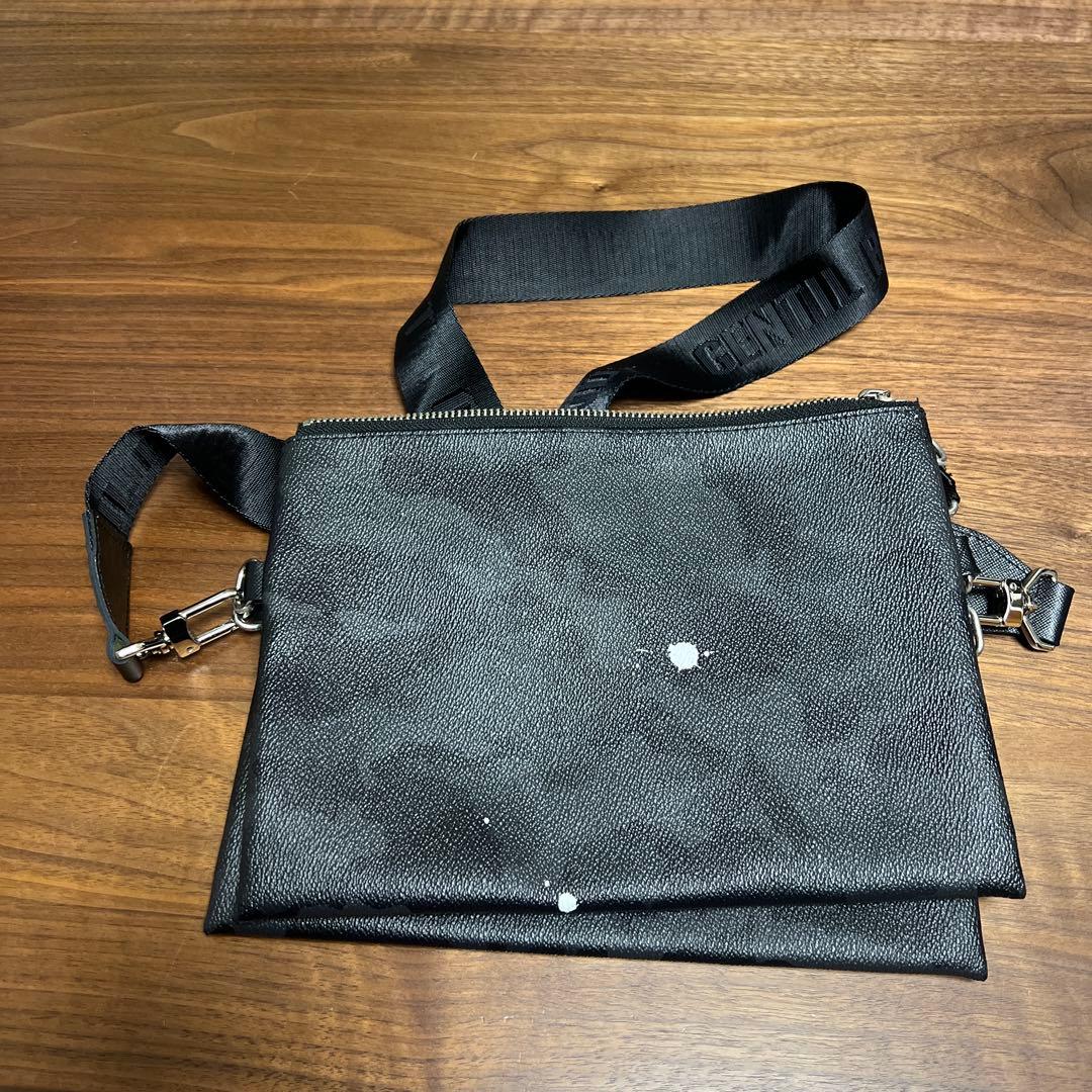 ブラックメッセンジャーバッグ