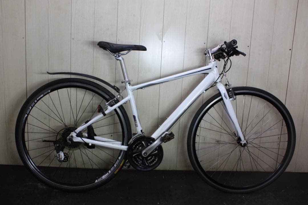 PRECISION SPORT アルミ 24速 430mm 白クロスバイク