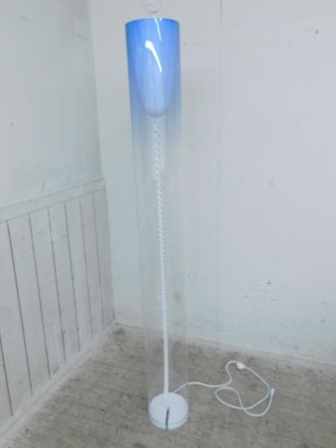 Kartell カルテル トゥービー TOOBE フロア ブルー 13万