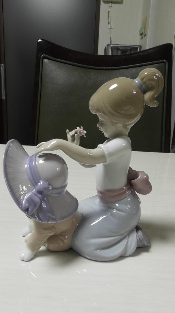 LLADRO　リヤドロ【おめかししようね】リアドロ　インテリア　　Ｌ492