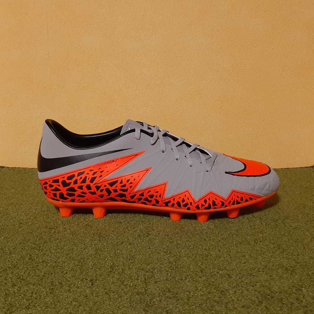 新品 サッカースパイク ナイキ ハイパーヴェノム 廃盤 激レア 26.5cm