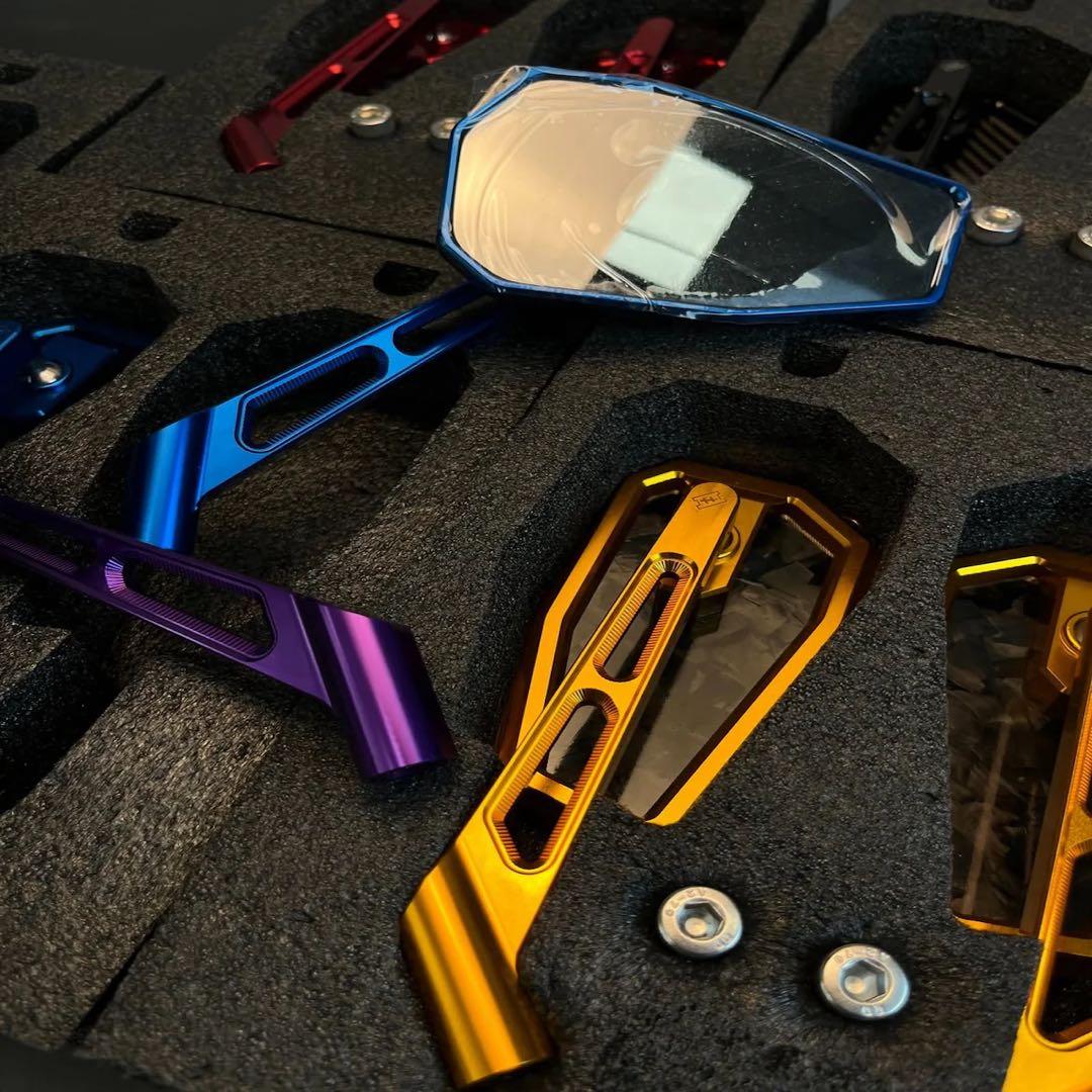 美品　ハーレー汎用　B3カーボンミラー　フォージド・ブルー