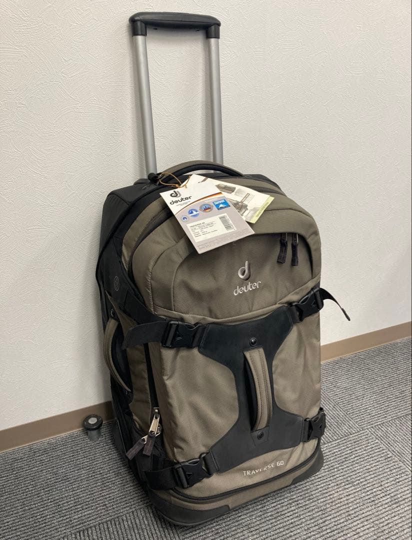 【新品未使用】Deuter カーキ スーツケース 旅行 登山バッグ 容量60L◇