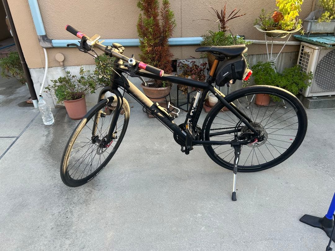 自転車　CANNONDALE キャノンデール